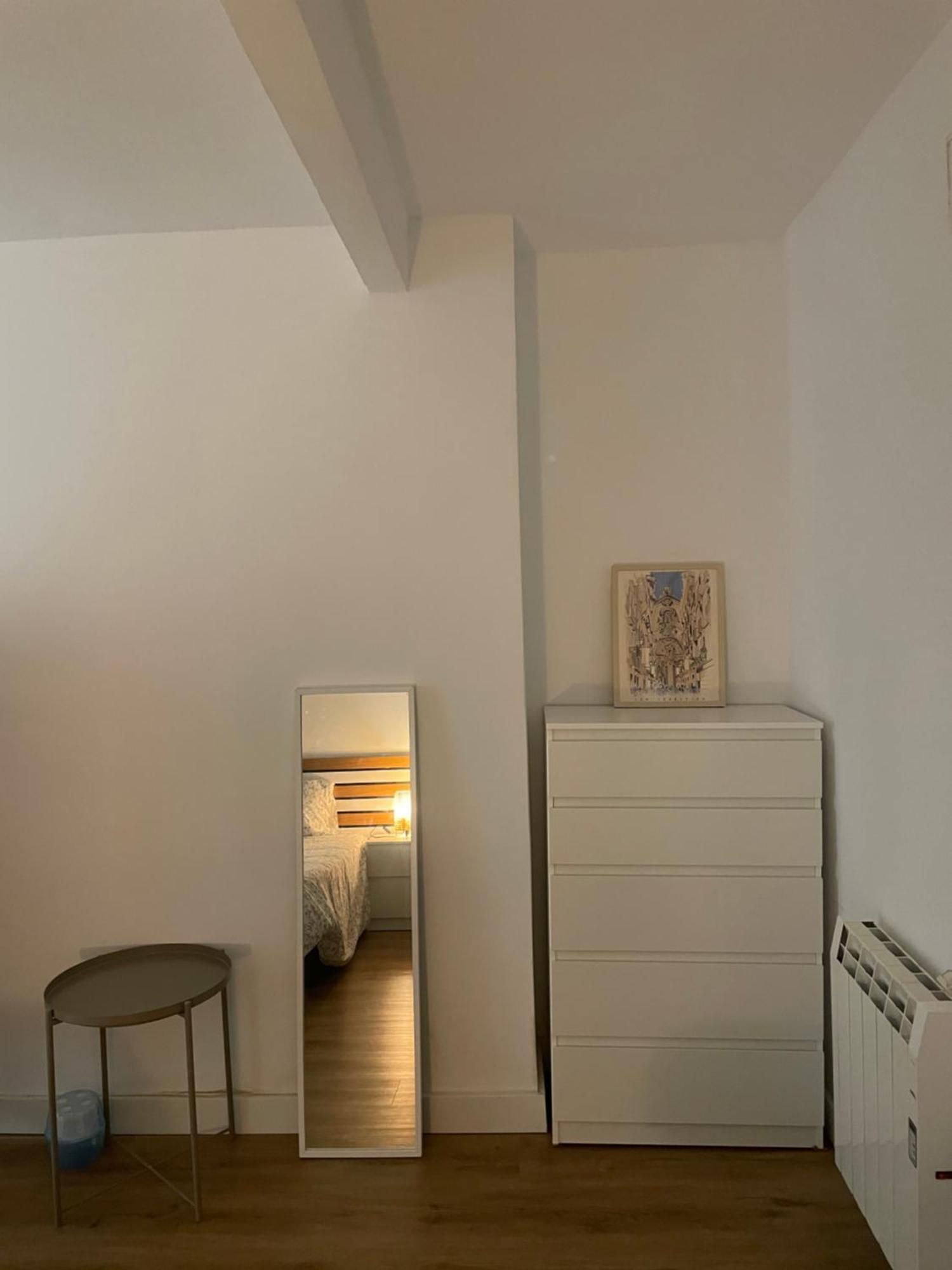 Cozy Apartment 6' From San Sebastian + Parking Usúrbil Exterior foto